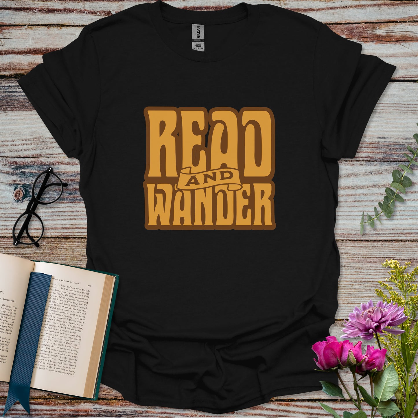 Read and Wander T-shirt