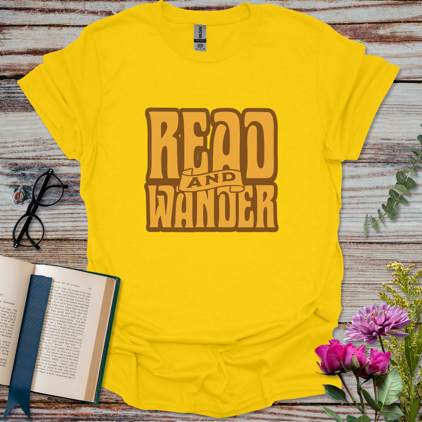 Read and Wander T-shirt