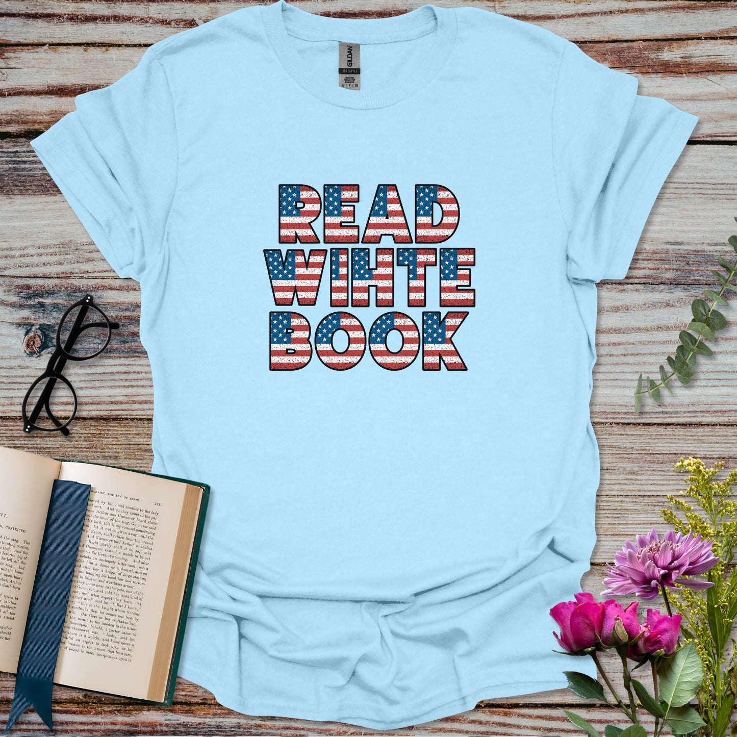 Read, White, Books US Flag T-shirt