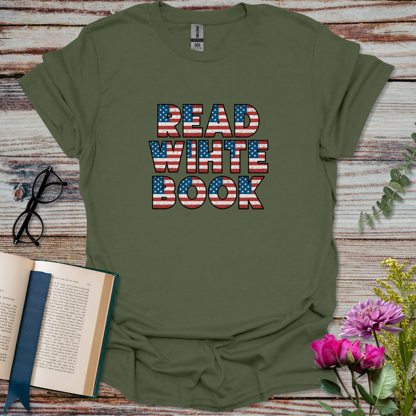 Read, White, Books US Flag T-shirt