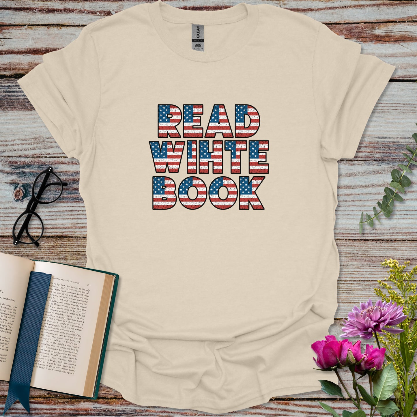 Read, White, Books US Flag T-shirt