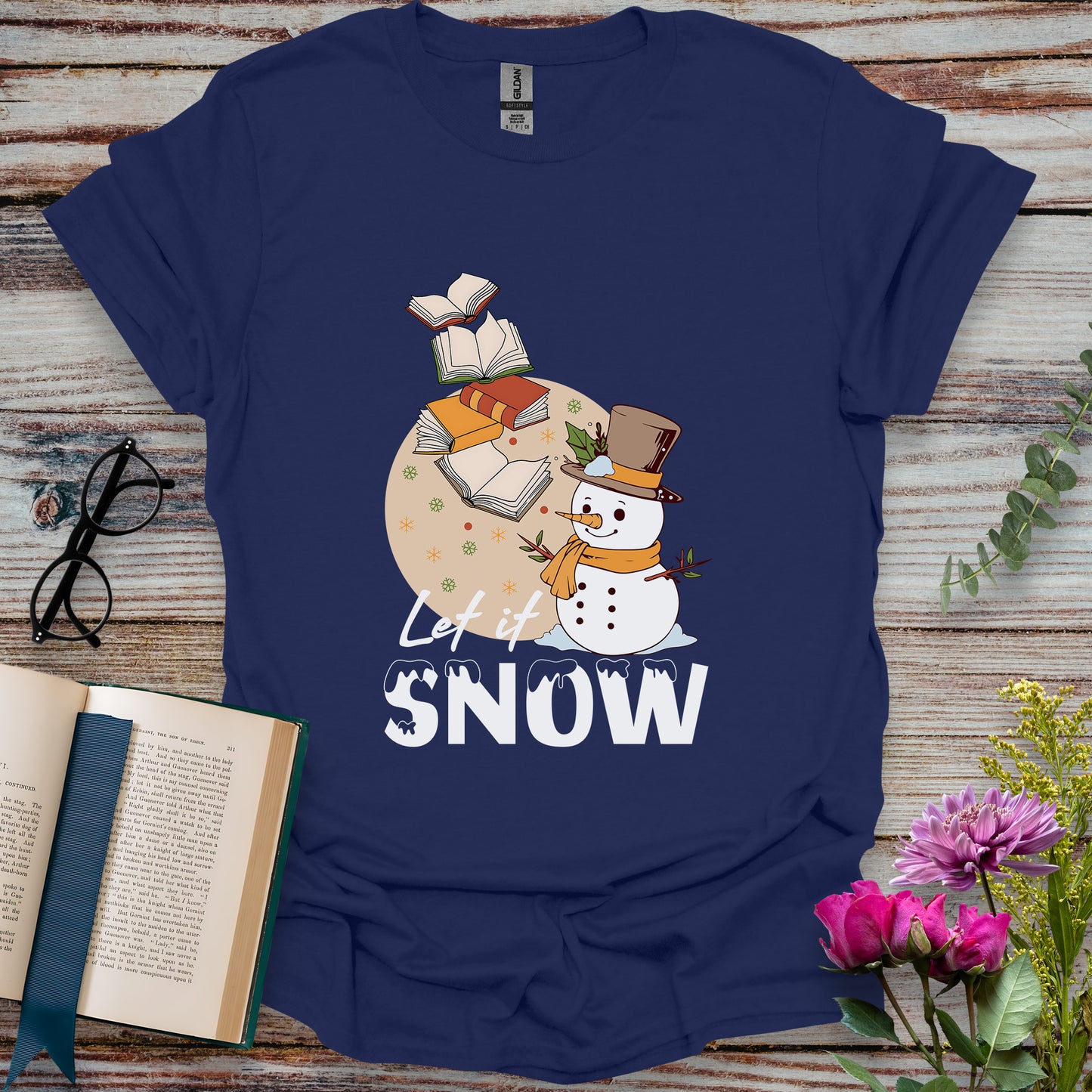 Let it Snow Book Lovers T-shirt