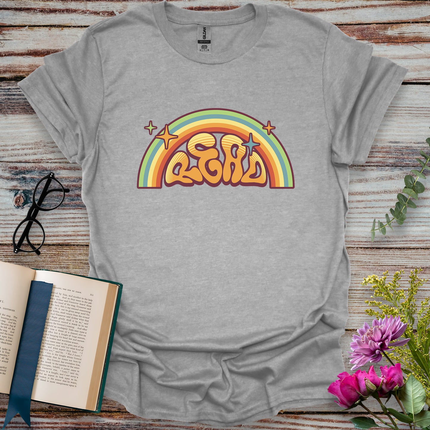 Bookworm Read Retro T-shirt