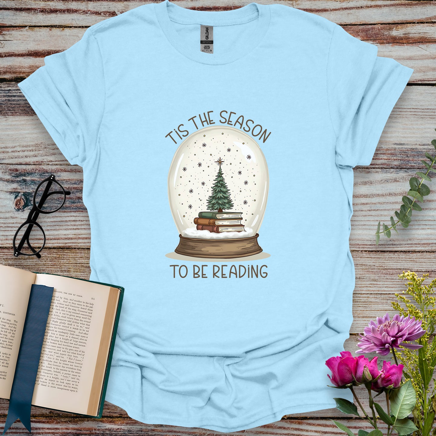 Tis the Season to Be Reading T-shirt