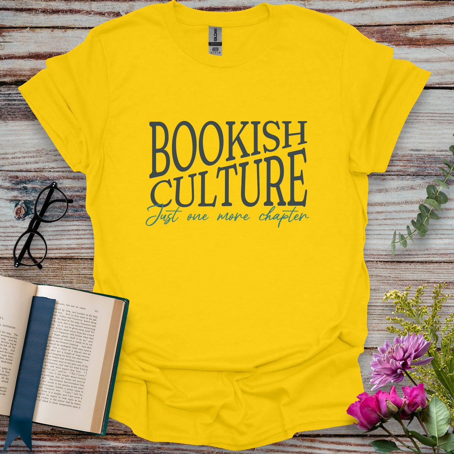 Just One More Chapter Book Lover T-shirt